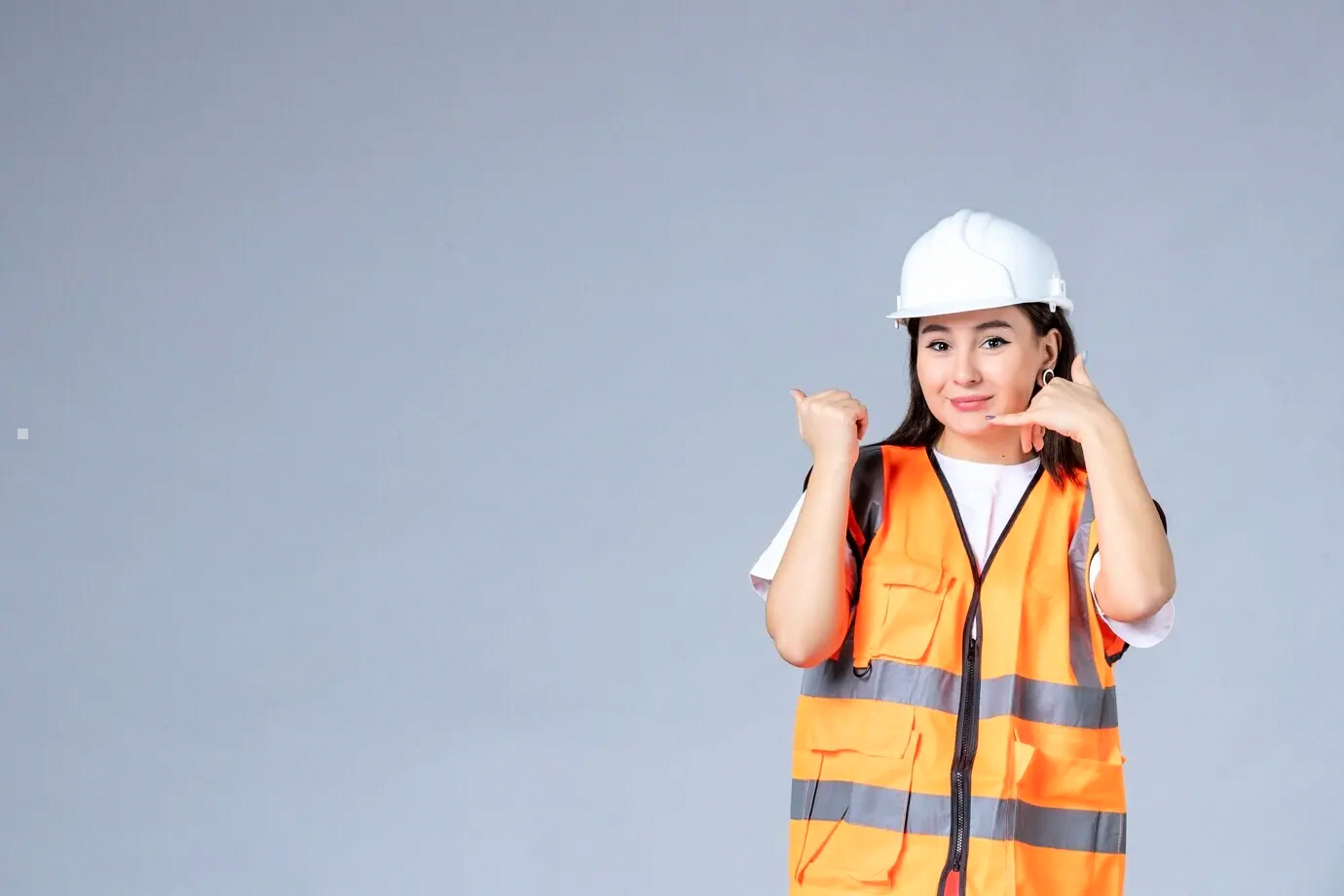 Collage de sesiones de planificación de CFOs de empresas medianas en servicios y comercio